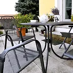 Luxusní S Empírovými Freskami V Centru čáslavi *