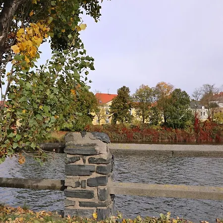 아파트 Luxusni S Empirovymi Freskami V Centru Caslavi Čáslav