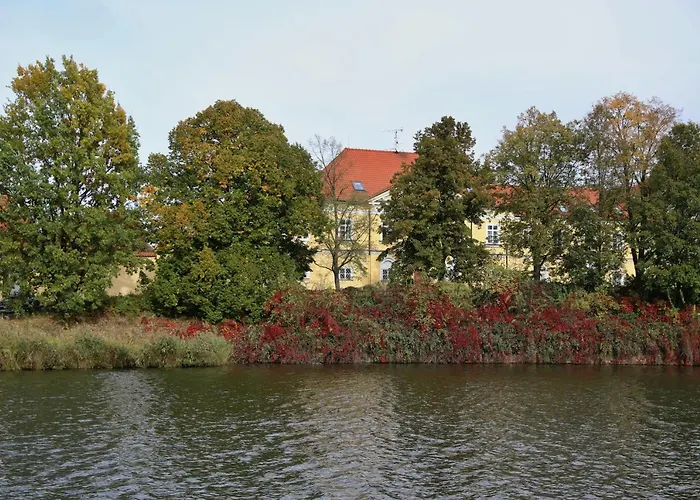 Apartment Luxusni S Empirovymi Freskami V Centru Caslavi